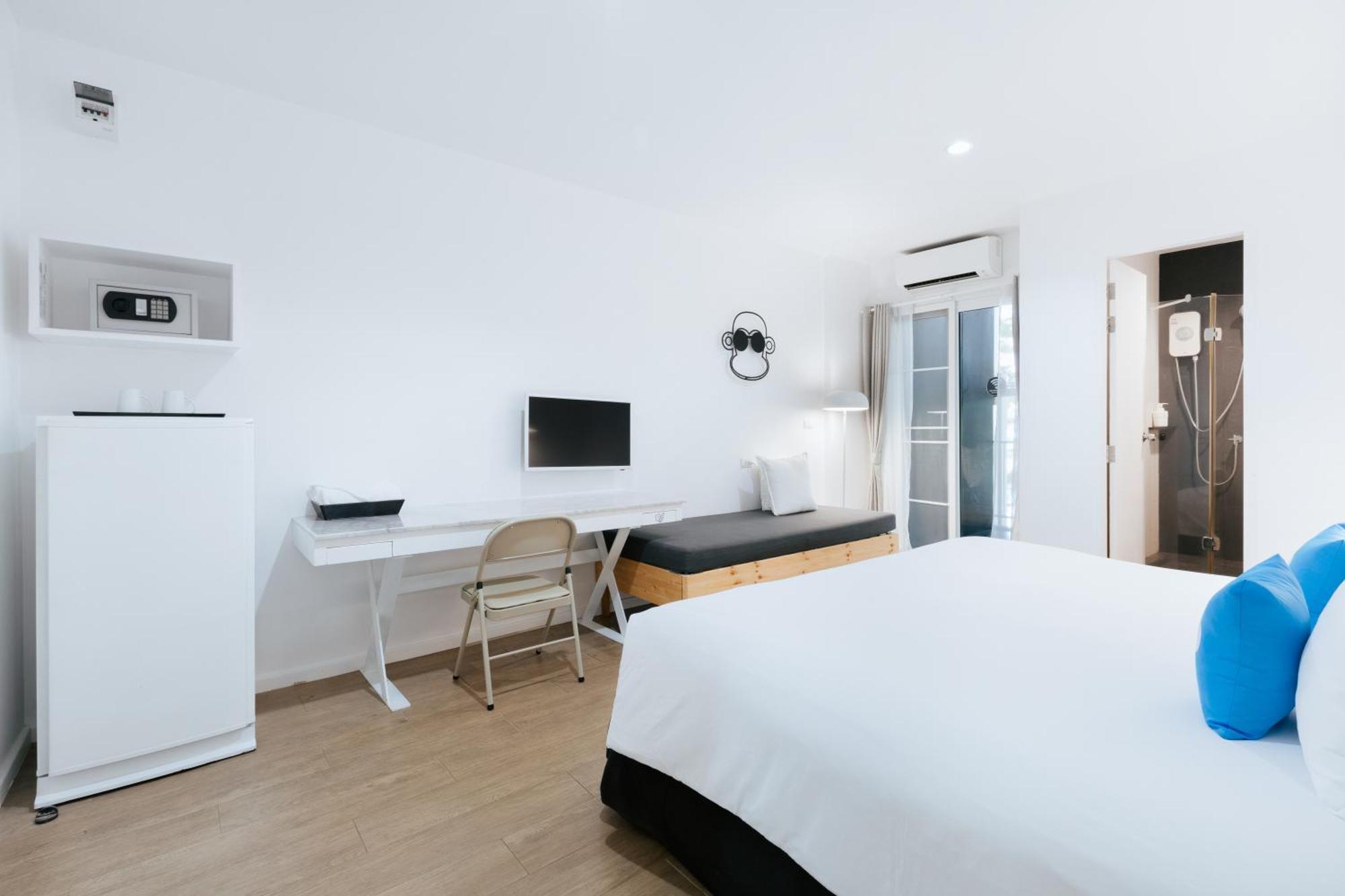 Blu Monkey - Sha Hotel Phuket